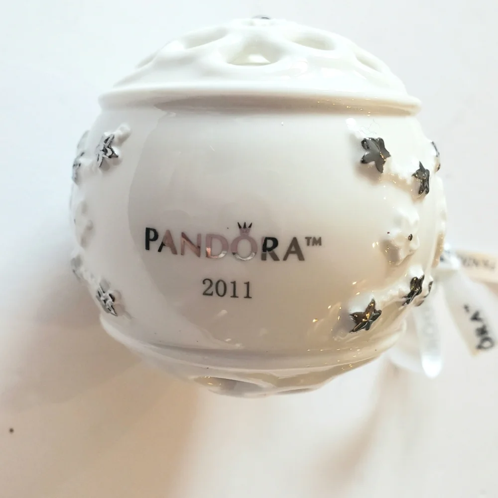 Pandora 2011 Collectible Porcelain Ball Holiday Ornament… - Picture 3 of 6